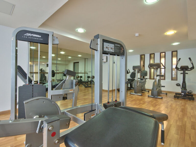 Db Seabank Resort + Spa