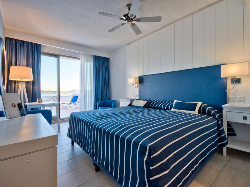 Db Seabank Resort + Spa