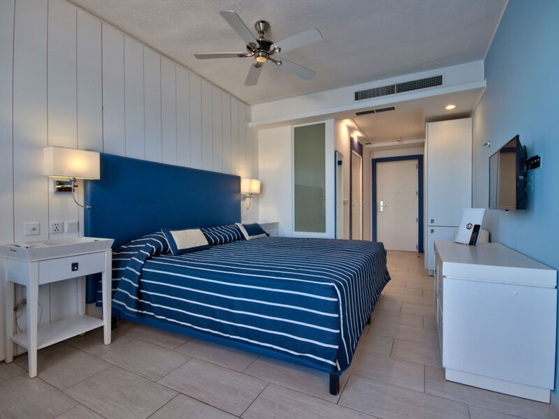 Db Seabank Resort + Spa