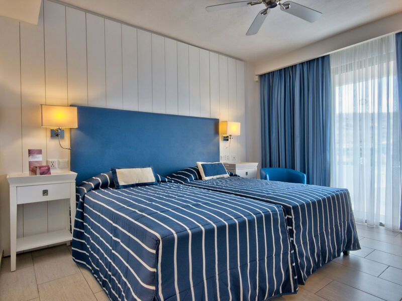 Db Seabank Resort + Spa