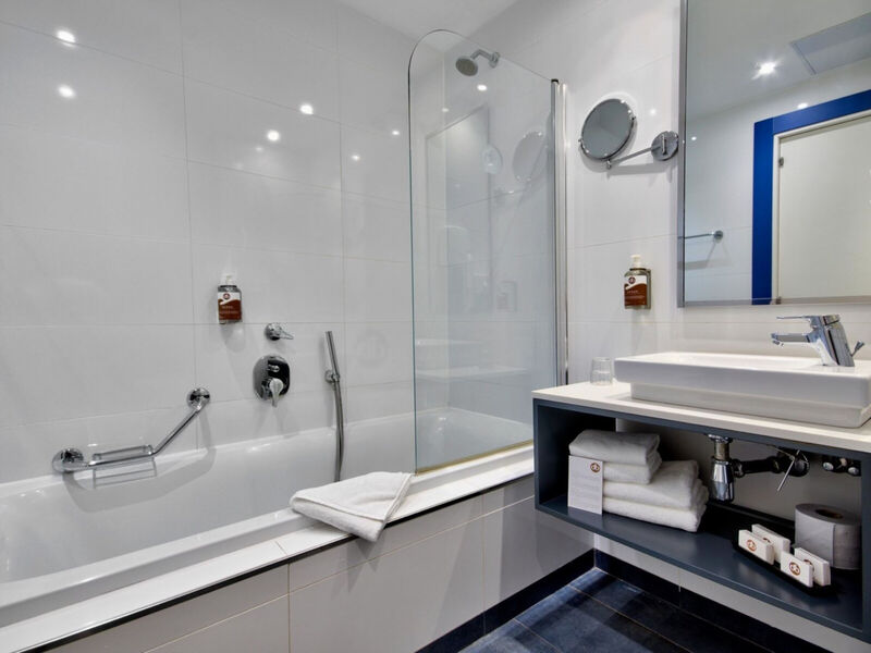 Db Seabank Resort + Spa