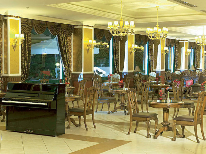 Delphin Deluxe Resort