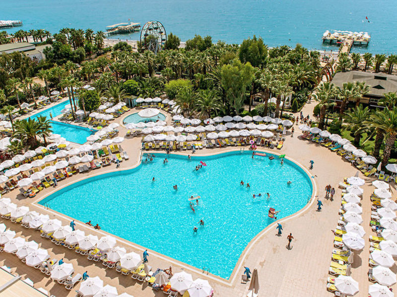 Delphin Deluxe Resort