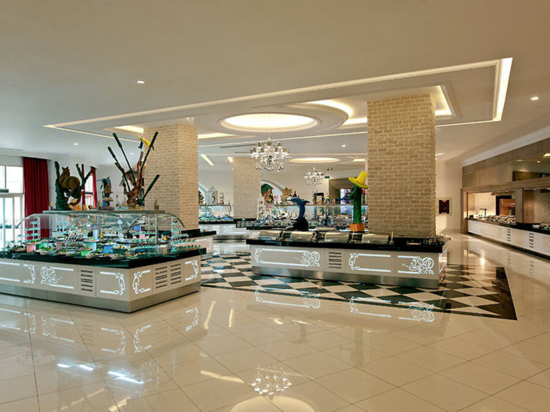 Delphin Imperial