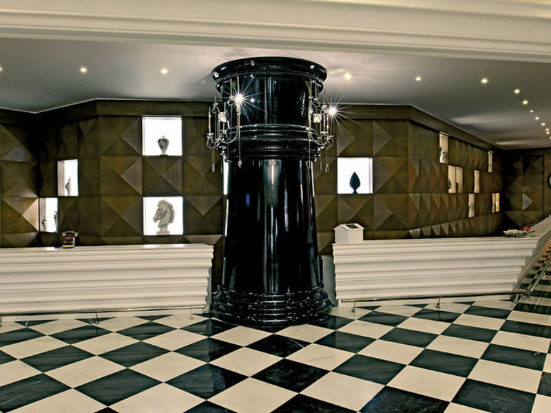 Delphin Imperial
