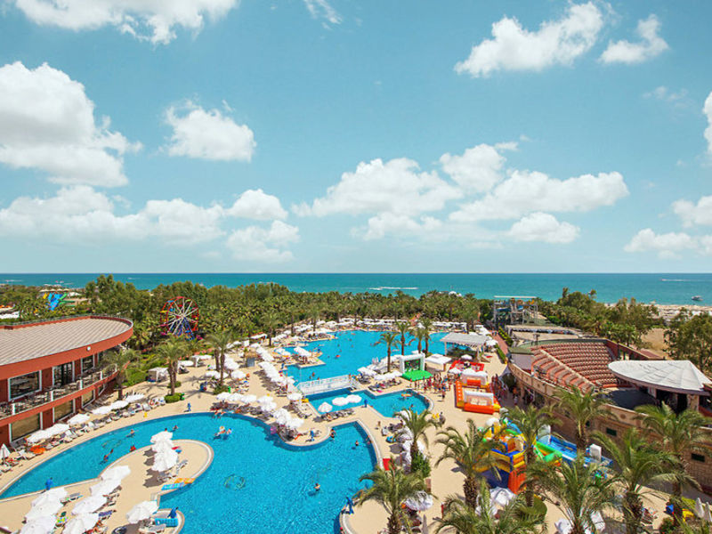 Delphin Palace