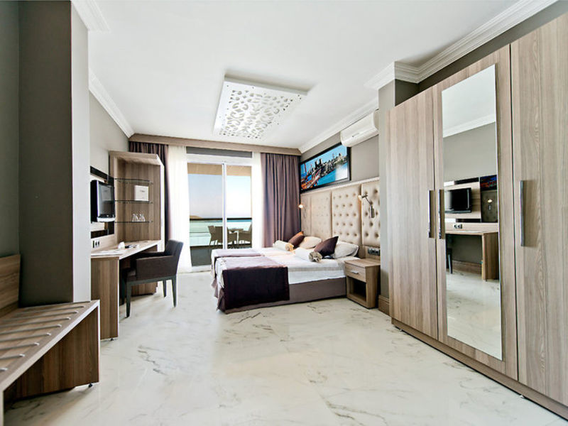 Delta Beach Resort