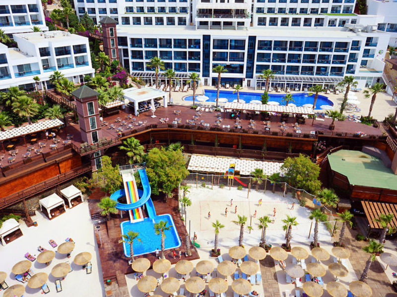Delta Beach Resort