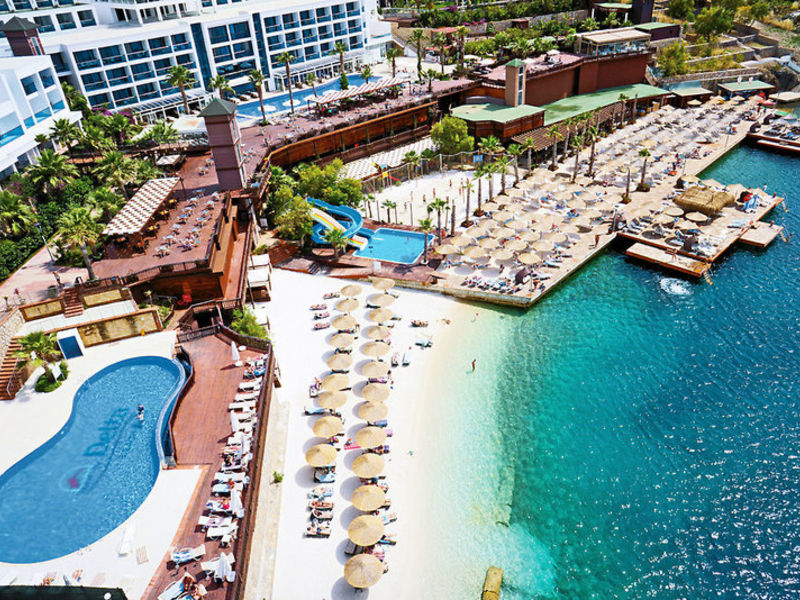 Delta Beach Resort