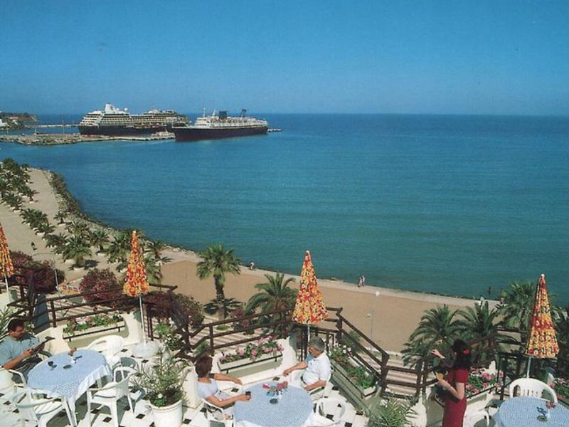 Derici Hotel