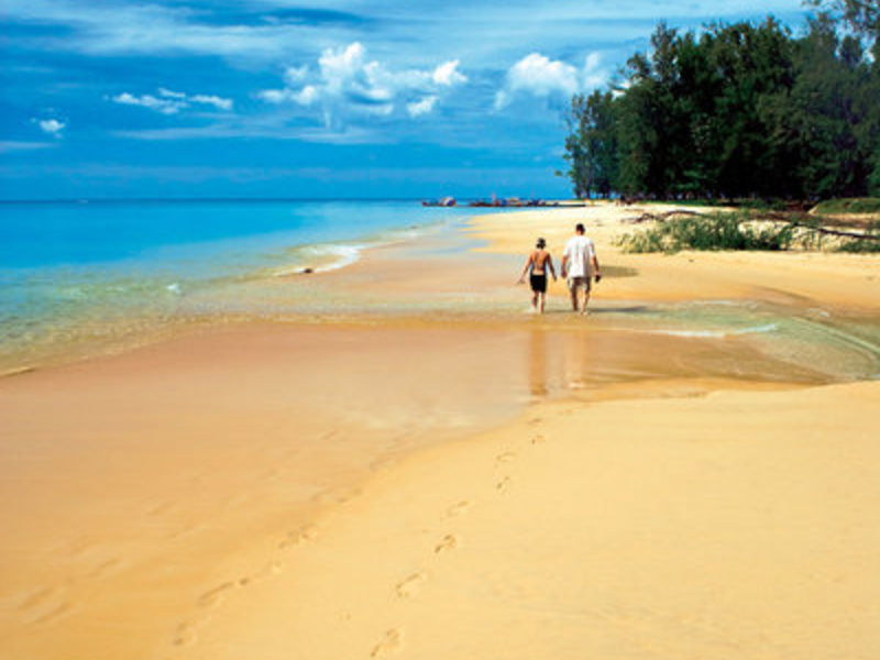 Dewa Nai Yang Beach