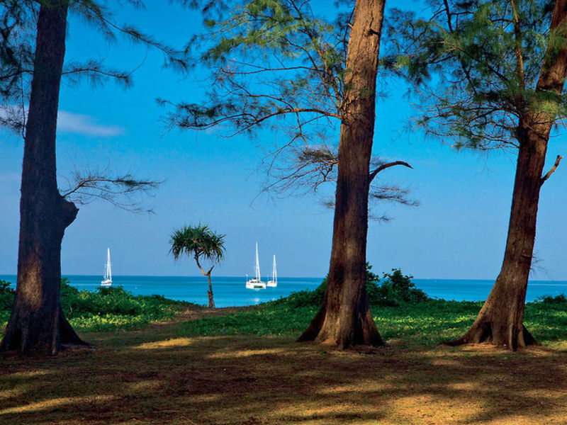 Dewa Nai Yang Beach