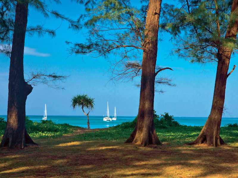 Dewa Nai Yang Beach