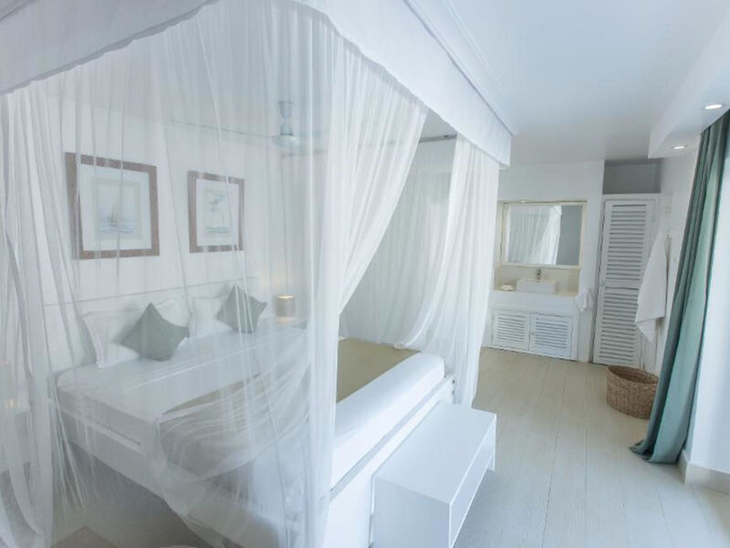 Dhow Inn Boutique Hotel