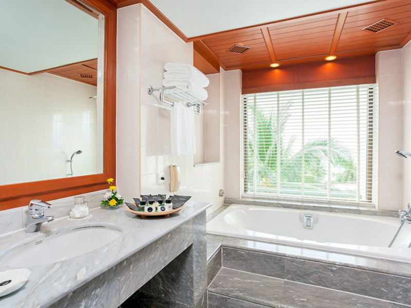 Diamond Cliff Resort & Spa