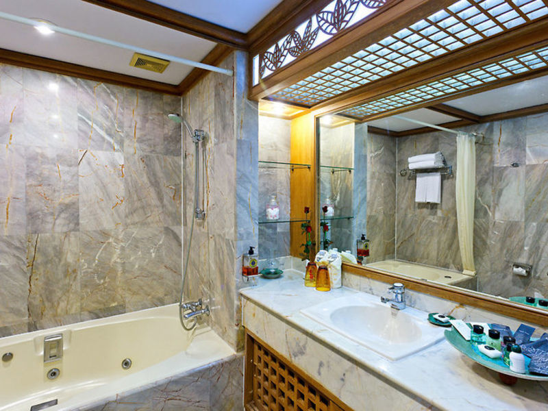 Diamond Cliff Resort & Spa
