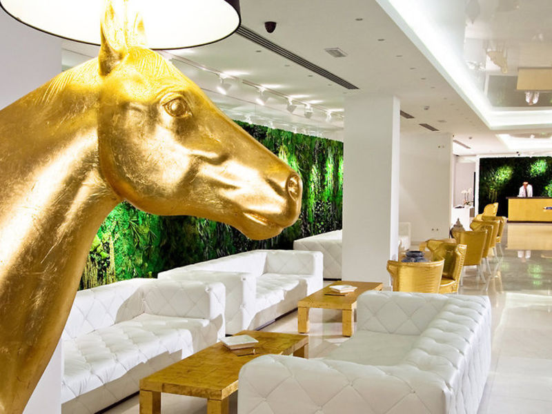 Diamond De Luxe Hotel