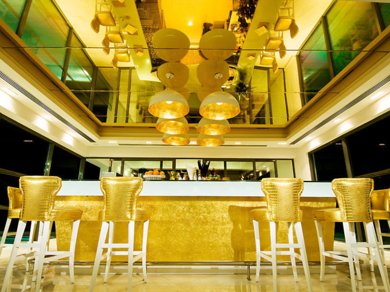 Diamond De Luxe Hotel