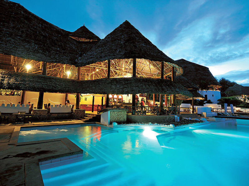 Diamonds Mapenzi Beach Club