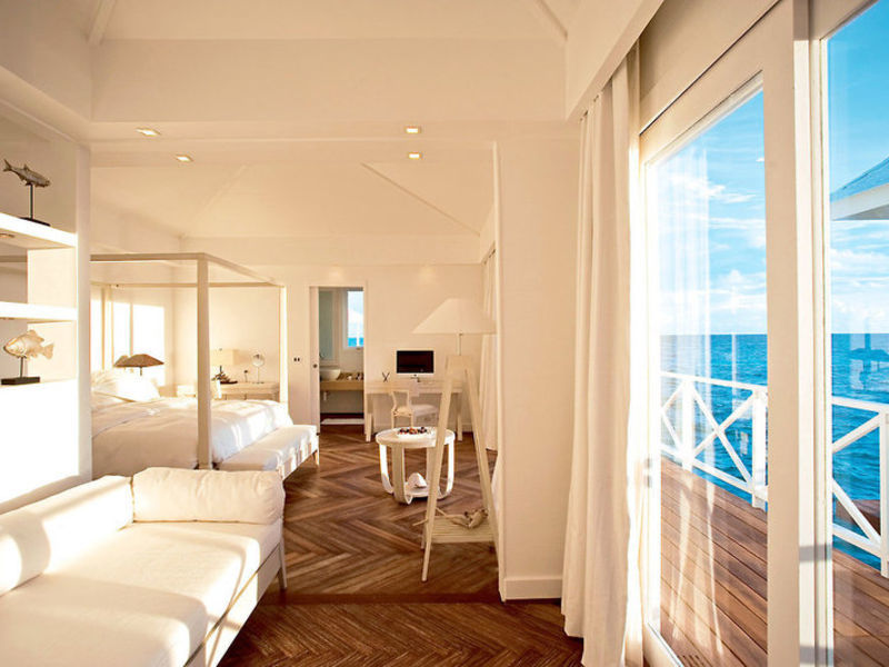 Diamonds Thudufushi