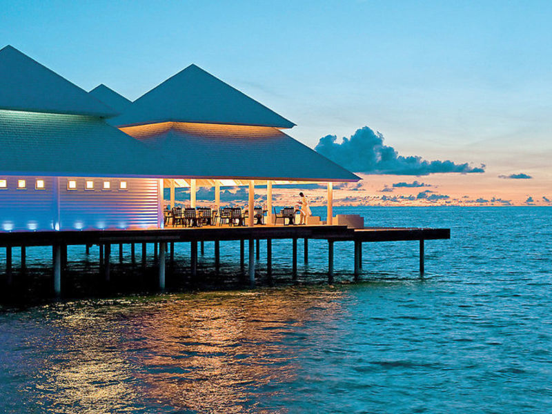 Diamonds Thudufushi Island