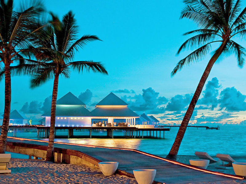 Diamonds Thudufushi Island