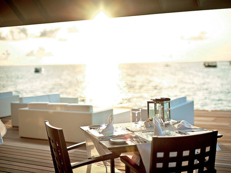 Diamonds Thudufushi Island