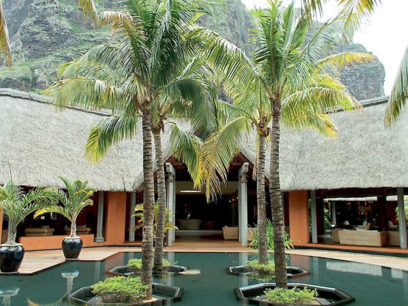 Dinarobin Beachcomber Rs. & Spa