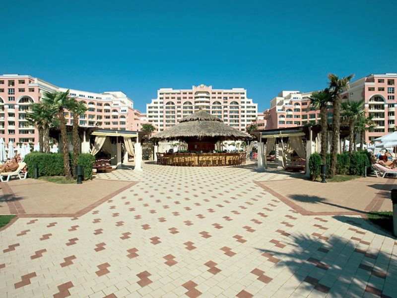 DIT Majestic Beach Resort