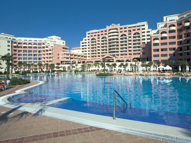 DIT Majestic Beach Resort