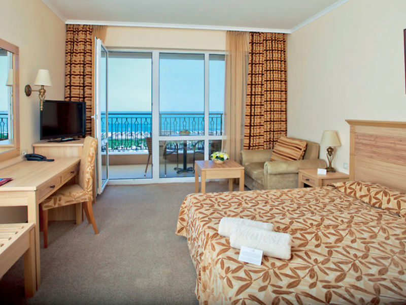 DIT Majestic Beach Resort