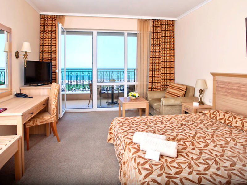 DIT Majestic Beach Resort