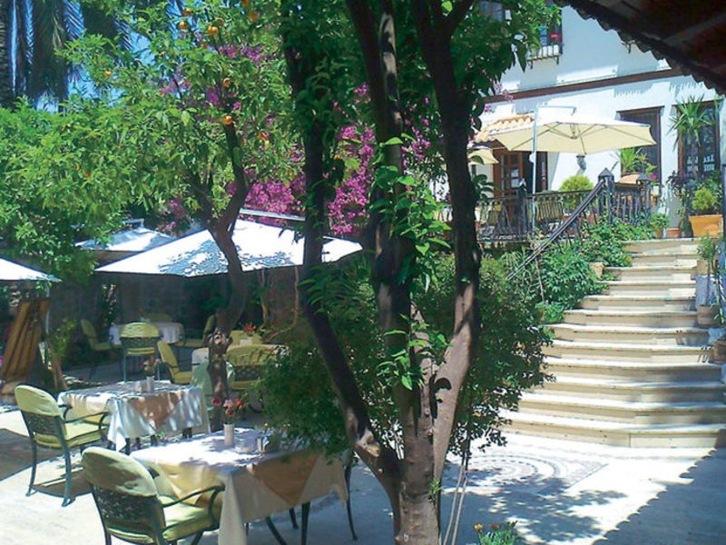 Dogan Hotel