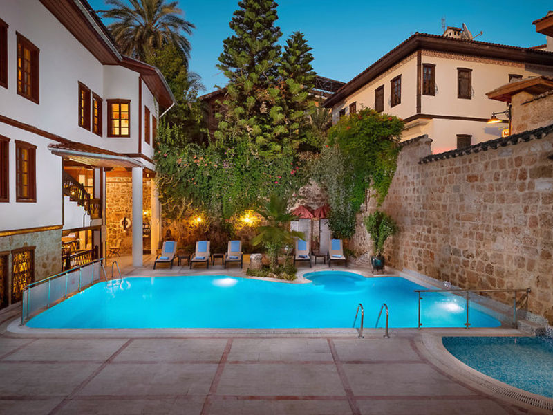 Dogan Hotel