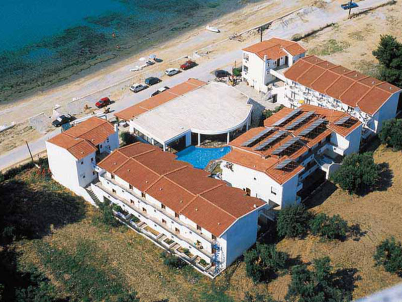 Dolphin Beach Hotel