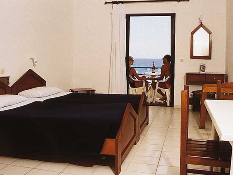 Dolphin Beach Hotel