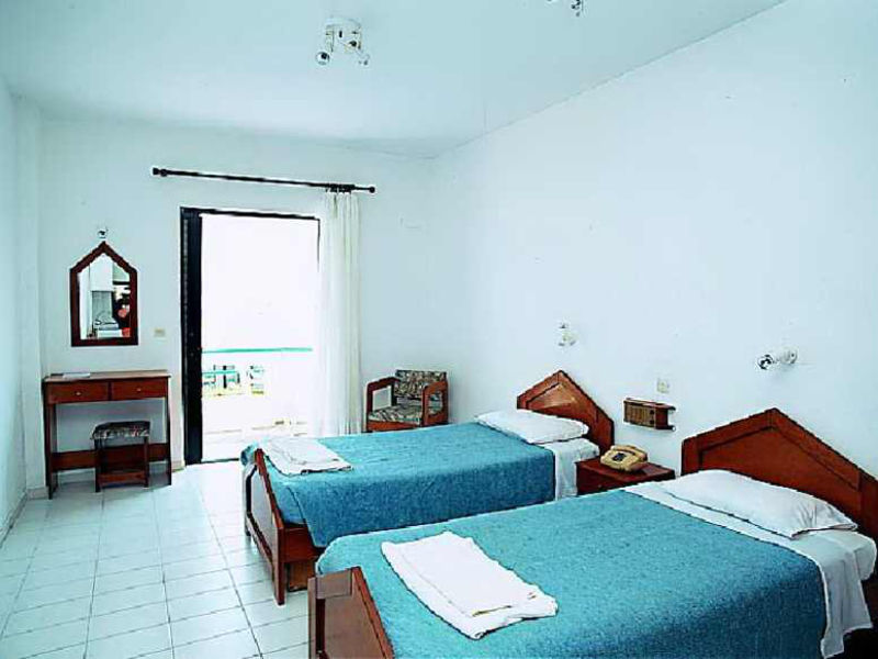 Dolphin Beach Hotel