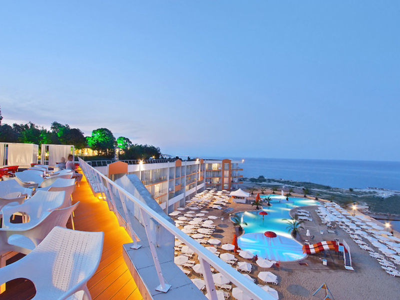 Dolphin Marina