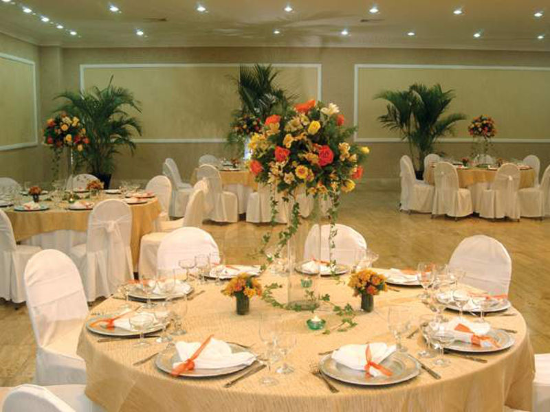 Dominican Fiesta Hotel & Casino