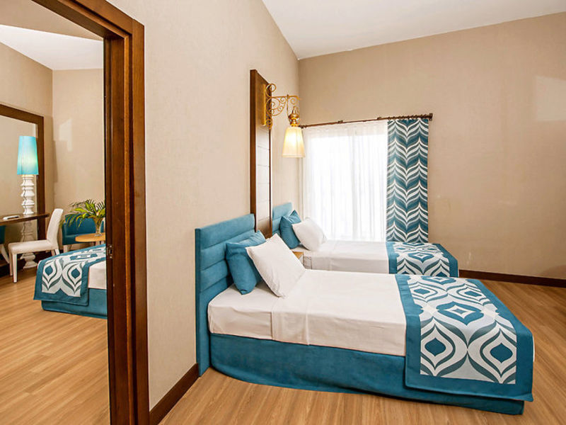 Dream World Resort