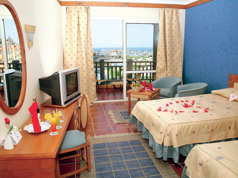 Dreams Beach Resort