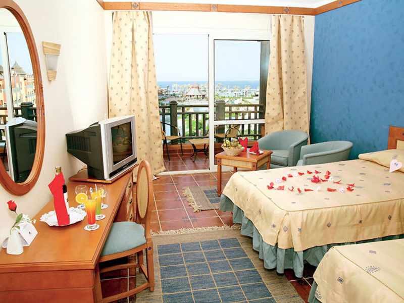 Dreams Beach Resort