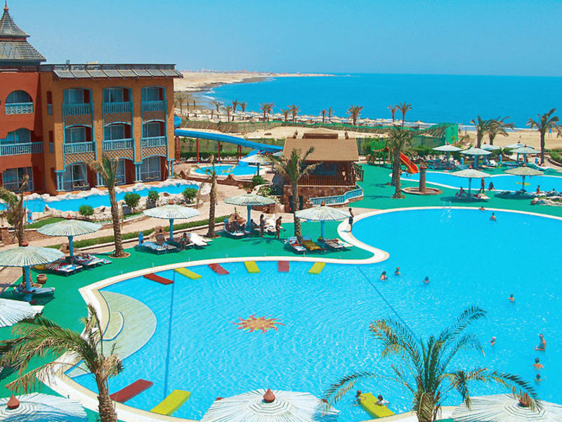 Dreams Beach Resort