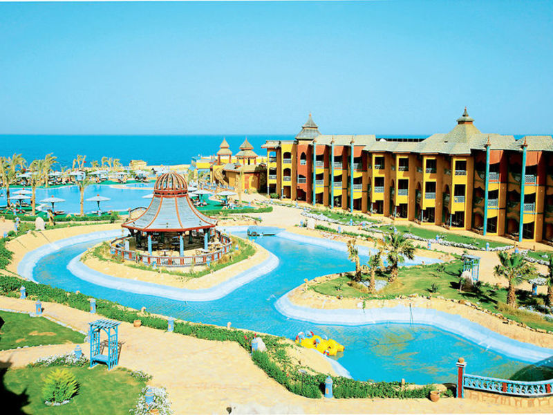 Dreams Beach Resort