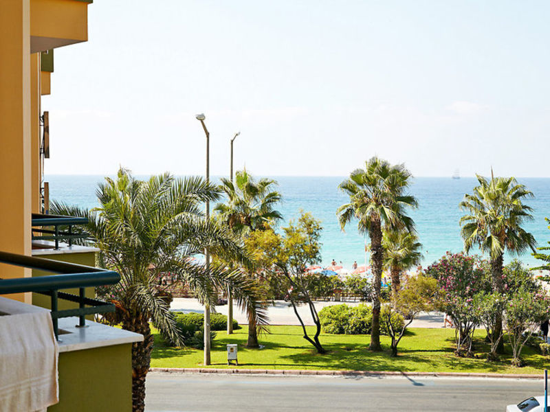Dreams Beach