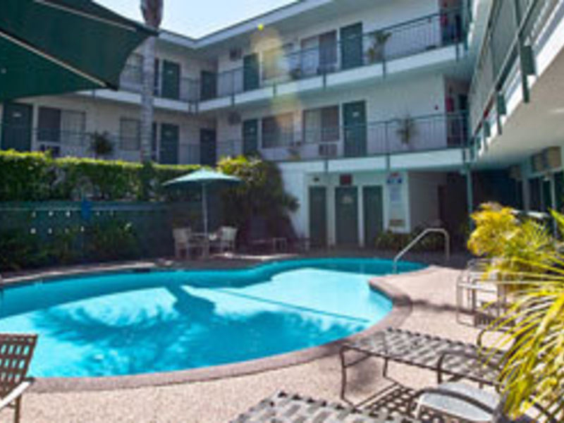 Dunes Inn - Wilshire