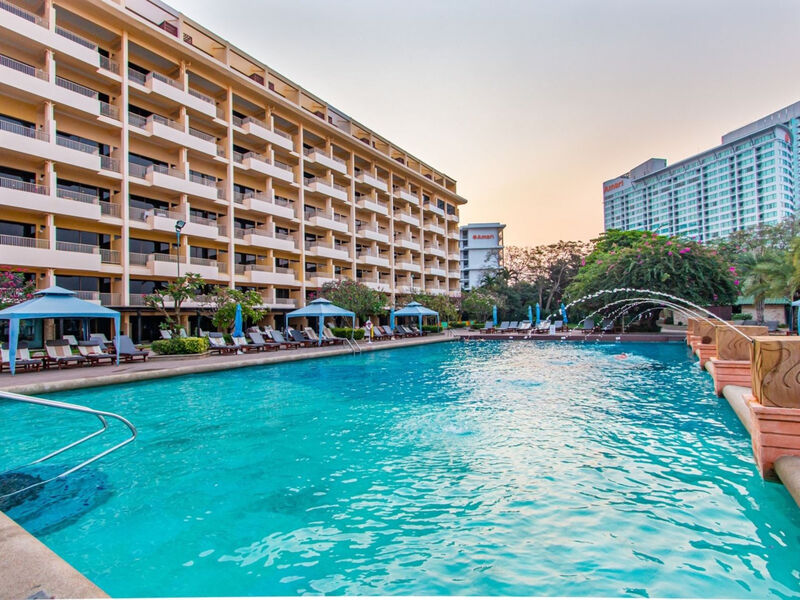 Dusit Thani Pattaya