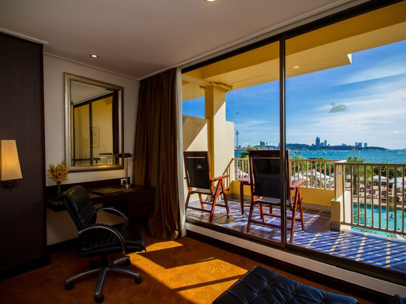 Dusit Thani Pattaya