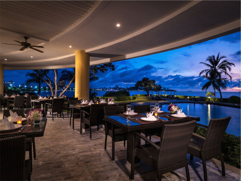 Dusit Thani Pattaya