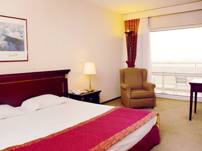 Ege Palas Hotel